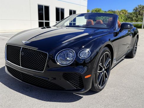 Used 2024 Bentley Continental GT V8 AWD/4WD image 11