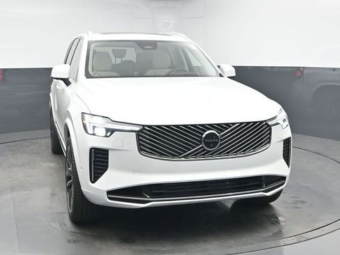 New 2026 Volvo XC90 T8 Ultra w/ Protection Package Premier AWD/4WD image 2
