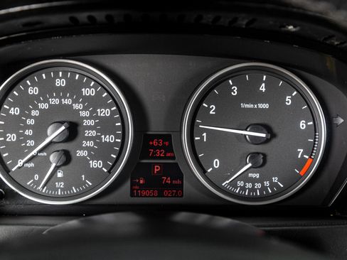 Used 2012 BMW X5 xDrive50i image 16