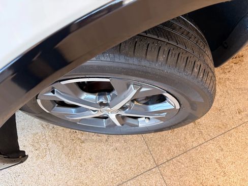 Used 2023 Honda HR-V EX-L image 48