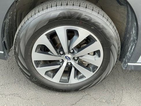 Used 2025 Subaru Outback Premium image 11