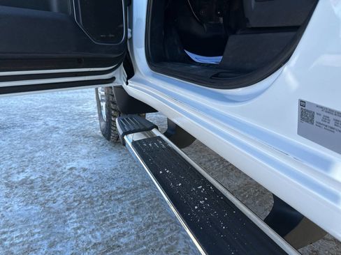 Used 2024 Chevrolet Silverado 2500 LT w/ Convenience Package image 37