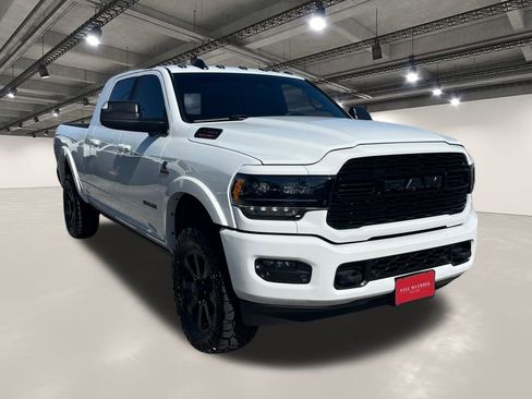 Used 2022 RAM 2500 Limited image 2