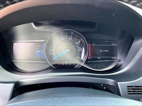 Used 2019 Ford Explorer XLT w/ Equipment Group 202A AWD/4WD image 22