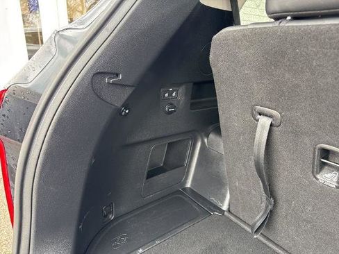 Used 2025 Kia Telluride S FWD image 46