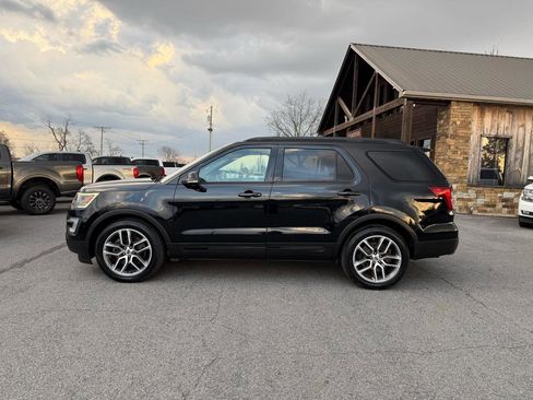 Used 2016 Ford Explorer Sport image 3