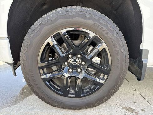 Used 2025 Chevrolet Silverado 1500 Custom w/ Turbomax Blackout Package AWD/4WD image 12