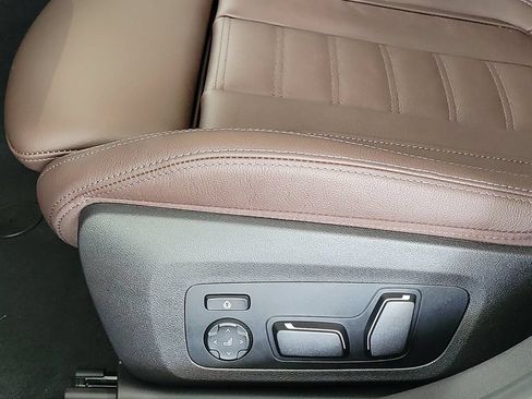 New 2026 BMW 330i Sedan w/ M Sport Package RWD image 15