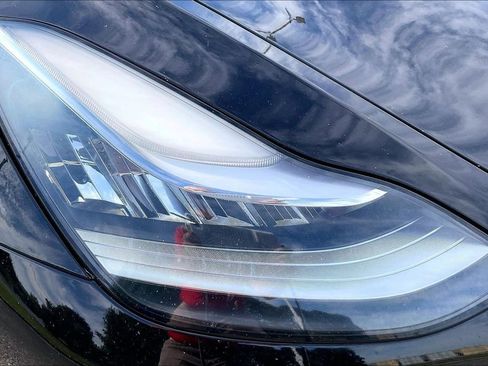 Used 2018 Tesla Model 3 Long Range RWD image 26