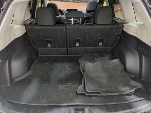 Used 2020 Subaru Forester Premium AWD/4WD image 12