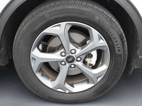 Used 2025 Ford Escape ST-Line AWD/4WD image 16