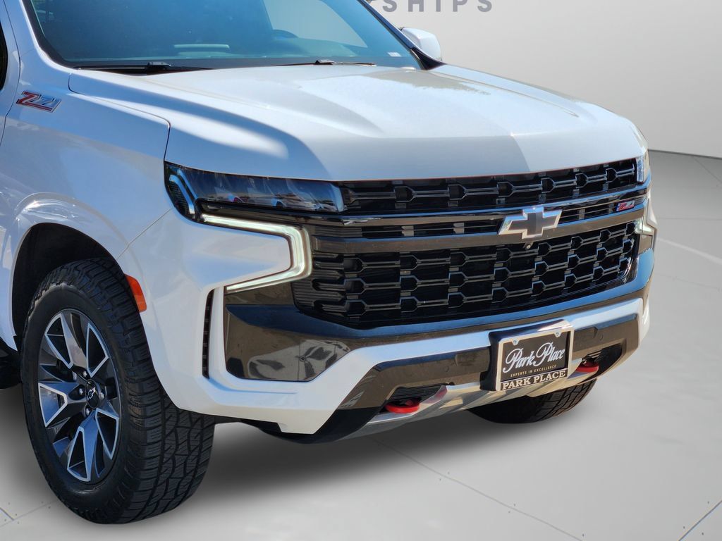 Used 2023 Chevrolet Suburban Z71 w/ Luxury Package AWD/4WD image 33