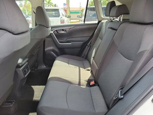 Used 2025 Toyota RAV4 XLE image 7