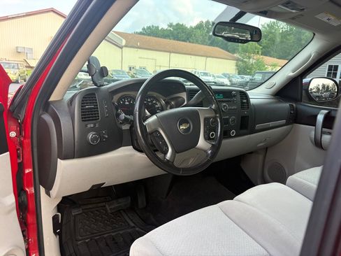 Used 2007 Chevrolet Silverado 1500 LT w/ 1LT Convenience Package AWD/4WD image 14