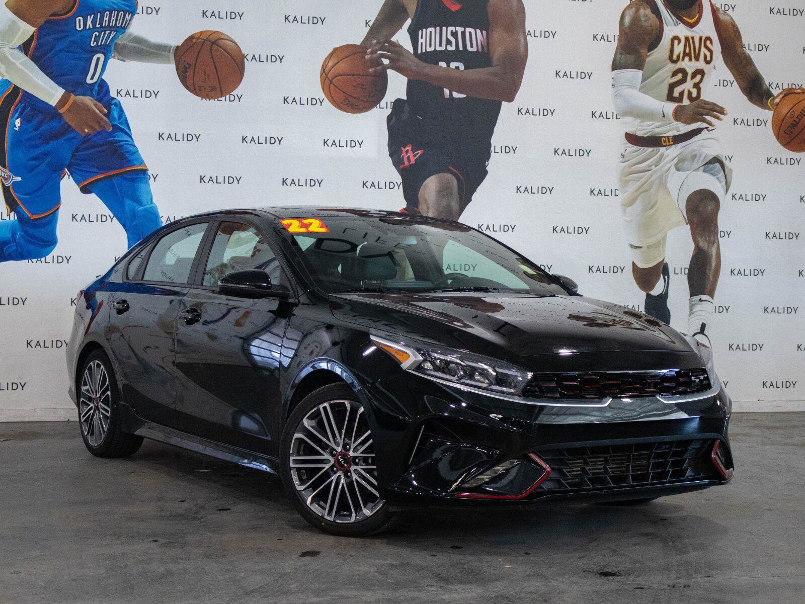 Used 2022 Kia Forte GT FWD image 2