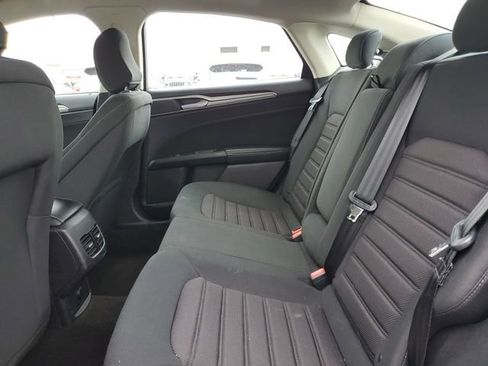 Used 2020 Ford Fusion SE image 23