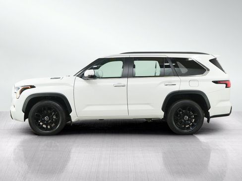 Used 2025 Toyota Sequoia SR5 w/ SR5 Premium Package AWD/4WD image 2