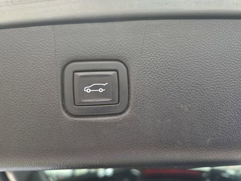 Used 2023 Chevrolet Blazer LT w/ Convenience Package FWD image 15
