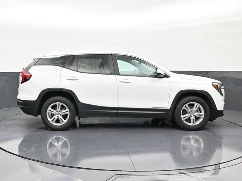 Used 2022 GMC Terrain SLE FWD image 6