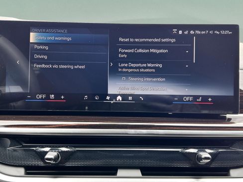 New 2026 BMW X5 xDrive50e w/ M Sport Package image 15