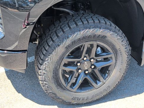 New 2026 Chevrolet Silverado 1500 Custom Trail Boss AWD/4WD image 11
