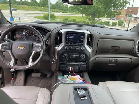 Used 2020 Chevrolet Silverado 2500 LTZ w/ LTZ Plus Package AWD/4WD image 10