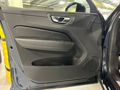Certified 2025 Volvo XC60 B5 Plus AWD/4WD image 9