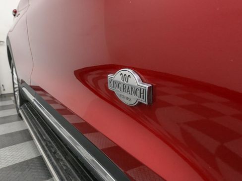 Used 2022 Ford Explorer King Ranch image 8