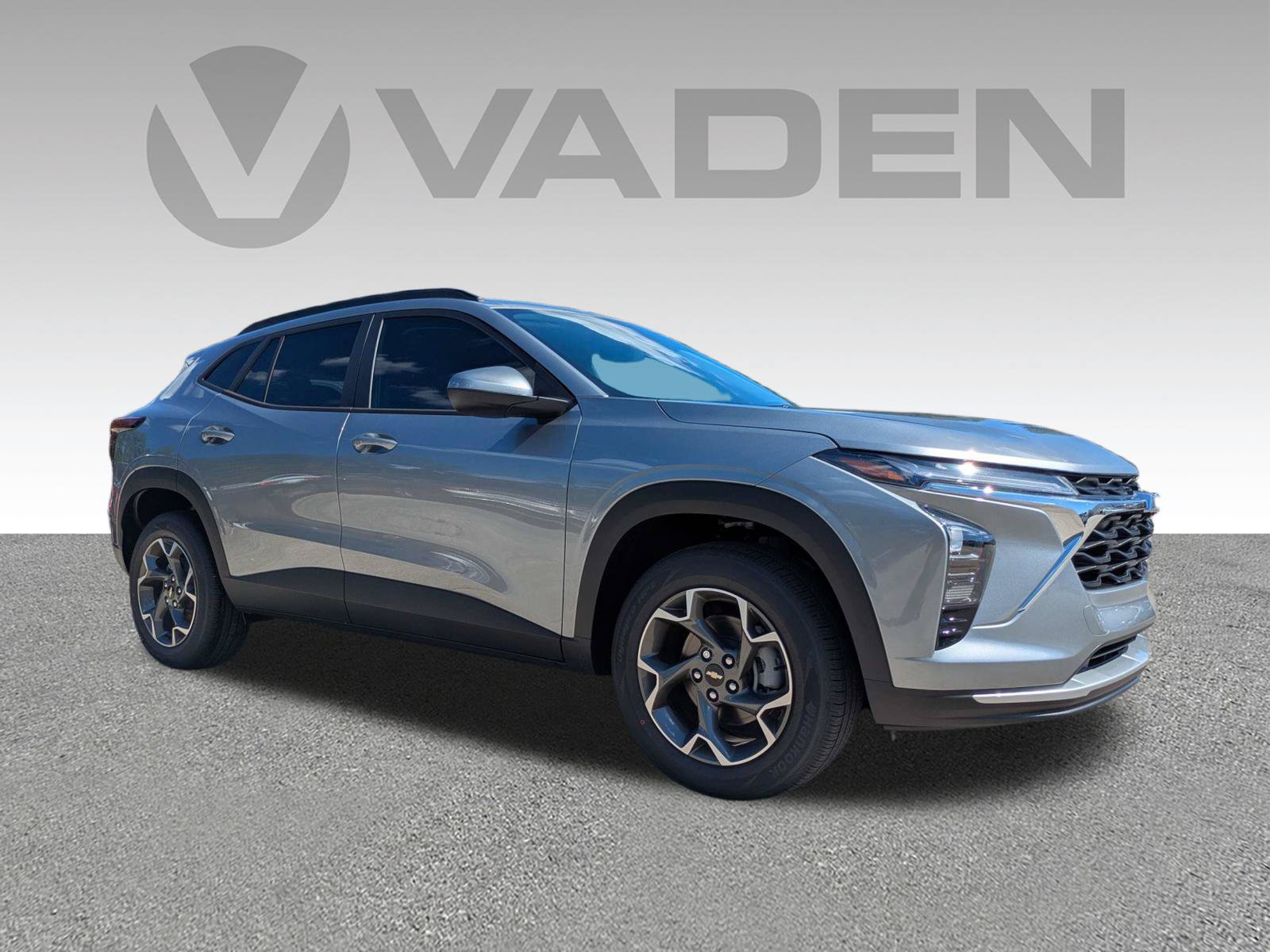 New 2026 Chevrolet Trax LT FWD image 3