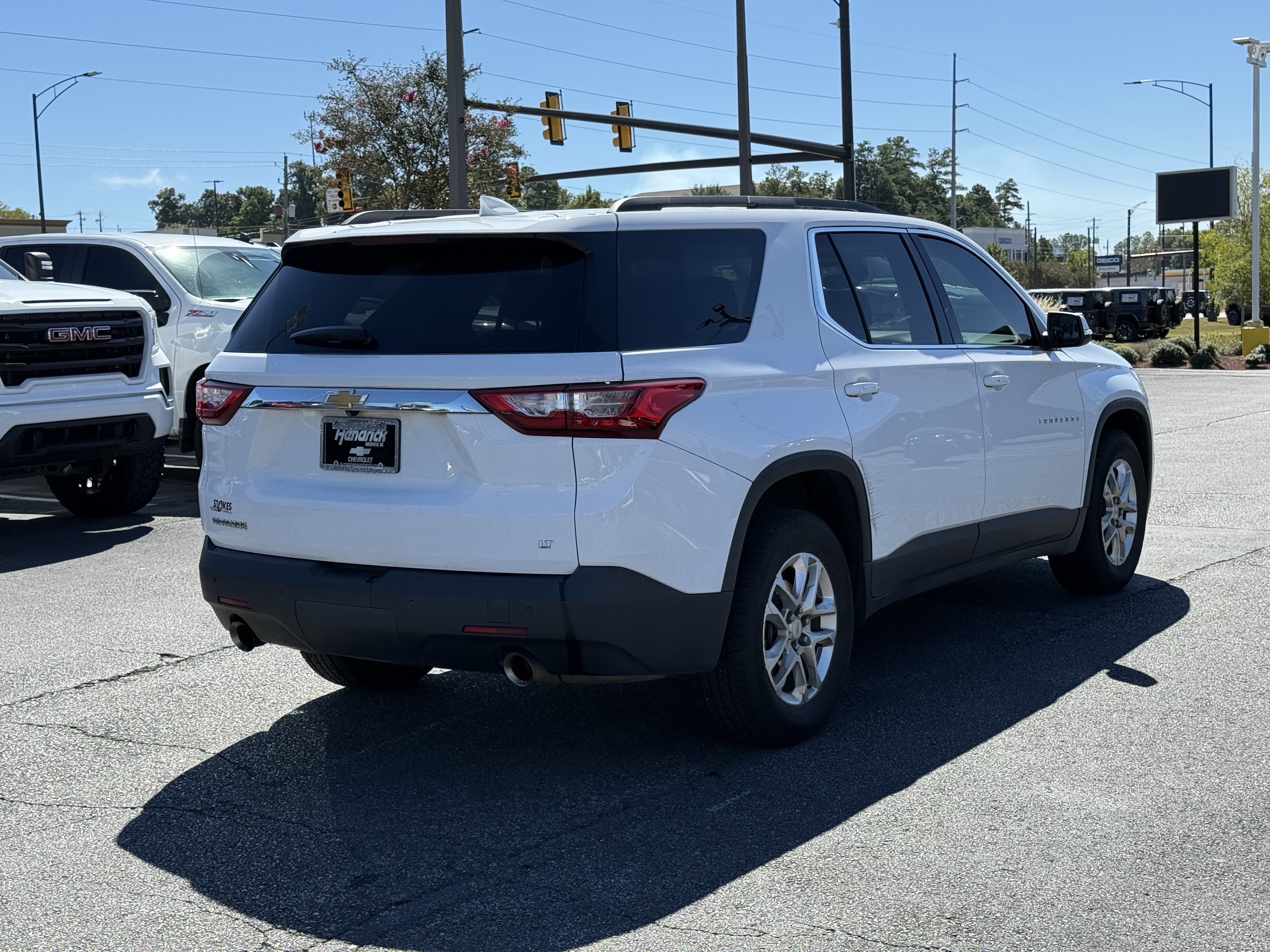 Used 2021 Chevrolet Traverse LT FWD image 11
