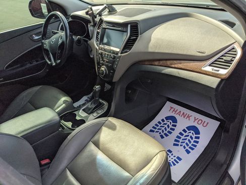 Used 2017 Hyundai Santa Fe Limited image 10