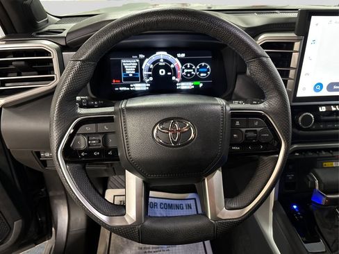 Used 2023 Toyota Sequoia Platinum image 28