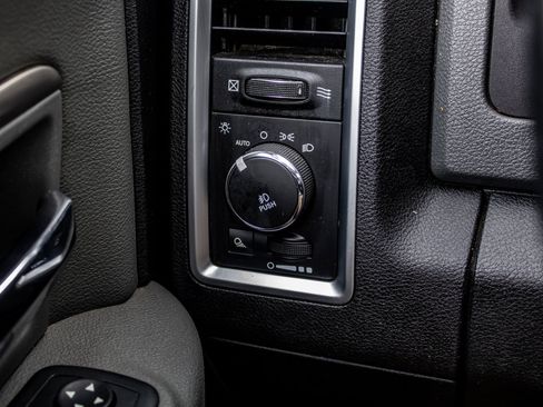 Used 2016 RAM 1500 Big Horn image 28