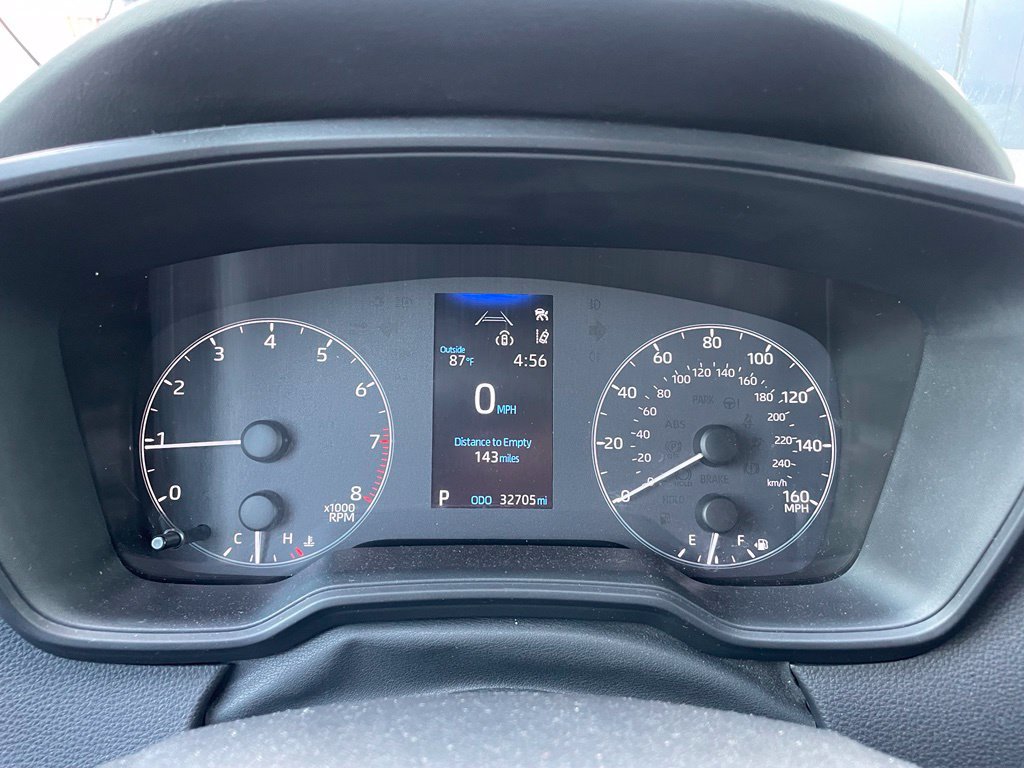 Used 2025 Toyota Corolla LE FWD image 5
