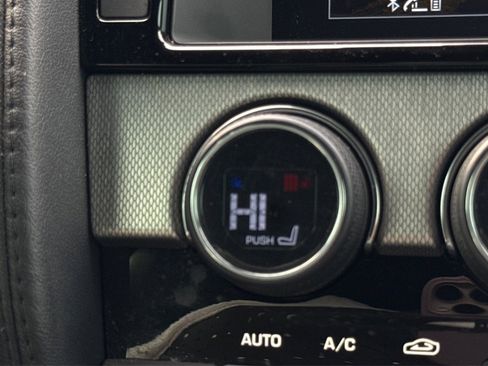 Used 2017 Jaguar F-TYPE Coupe image 30