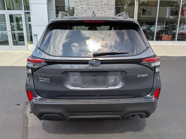 Used 2025 Subaru Forester Premium AWD/4WD image 4