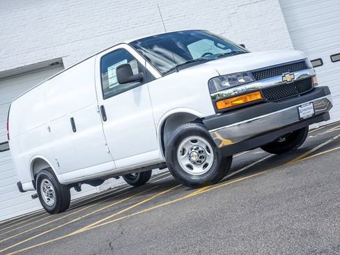 New 2026 Chevrolet Express 2500 w/ Communications Package RWD image 3