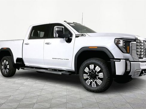 New 2026 GMC Sierra 2500 Denali w/ Denali Reserve Package image 3