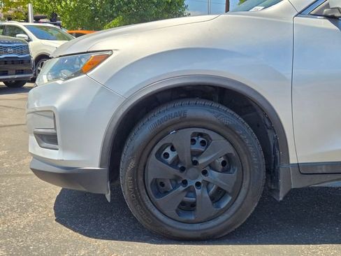 Used 2018 Nissan Rogue S FWD image 8