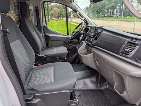Used 2024 Ford Transit 250 Low Roof w/ Exterior Upgrade Package RWD image 16