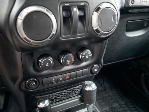 Used 2016 Jeep Wrangler Sport AWD/4WD image 10