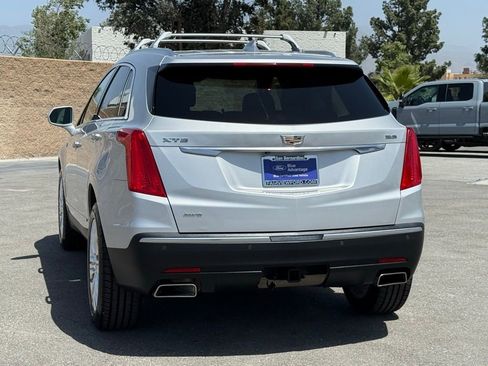 Used 2019 Cadillac XT5 Premium Luxury AWD/4WD image 4