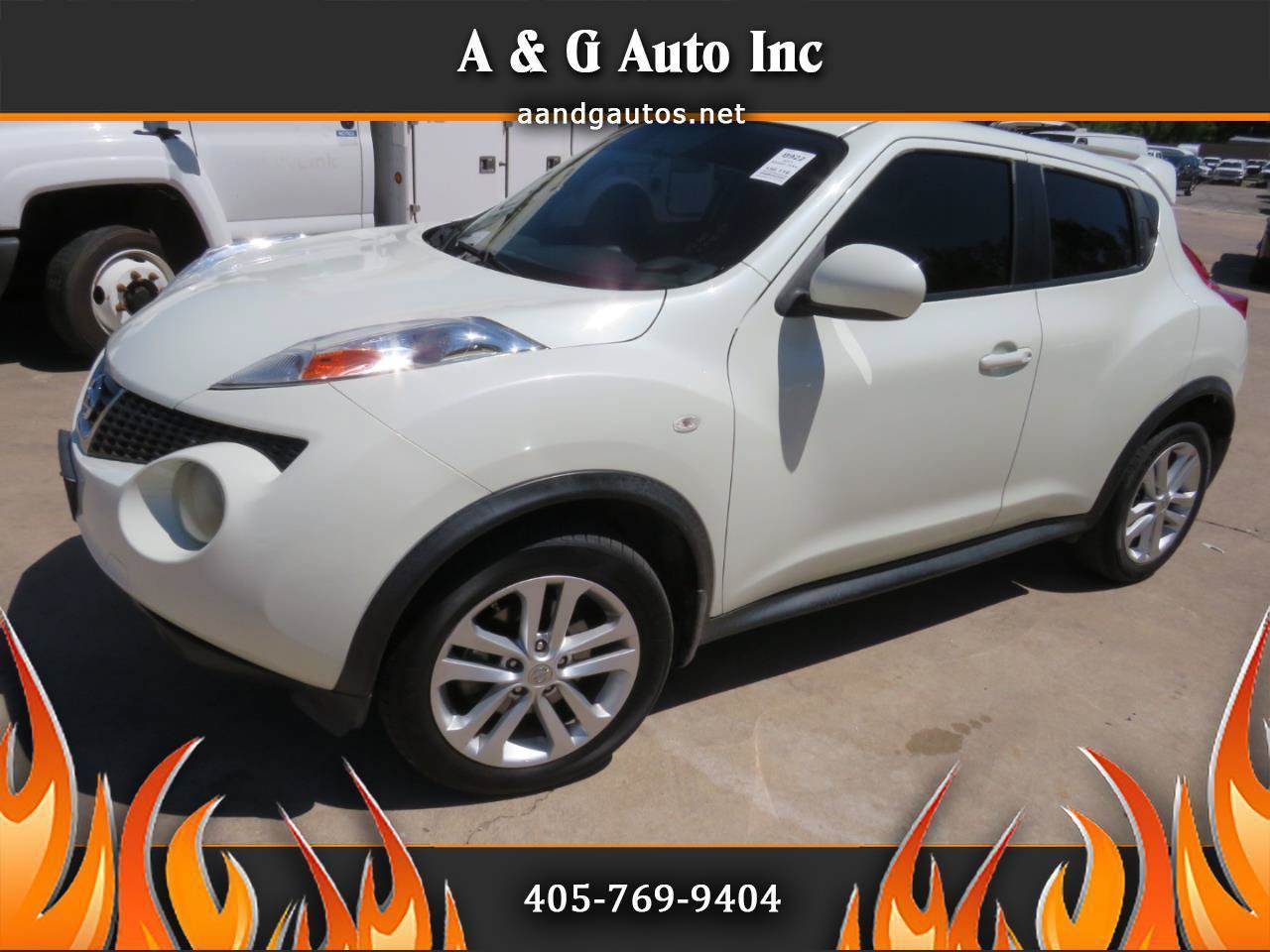Used 2011 Nissan Juke S FWD image 1