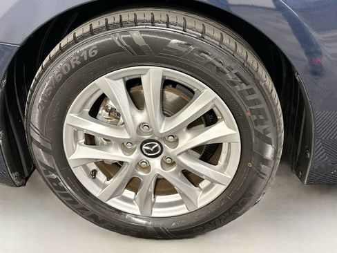 Used 2014 MAZDA MAZDA3 i Grand Touring FWD image 32