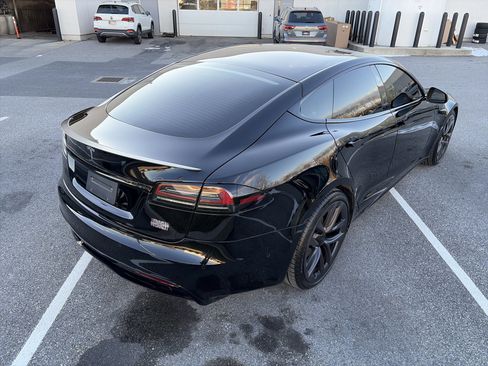 Used 2022 Tesla Model S Plaid image 5