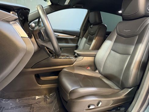 Certified 2023 Cadillac XT5 Luxury FWD image 5