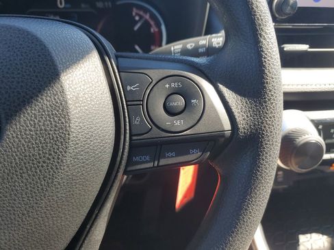 Certified 2023 Toyota RAV4 LE FWD image 20