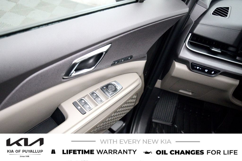 New 2027 Kia Carnival EX FWD image 28
