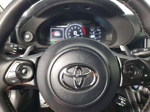 Used 2024 Toyota GR86 Premium RWD image 21