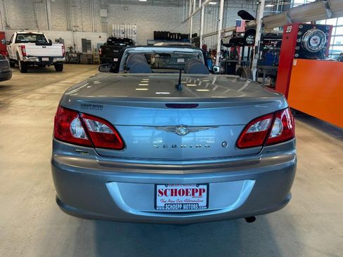 Used 2008 Chrysler Sebring Touring w/ Special Touring Group image 4